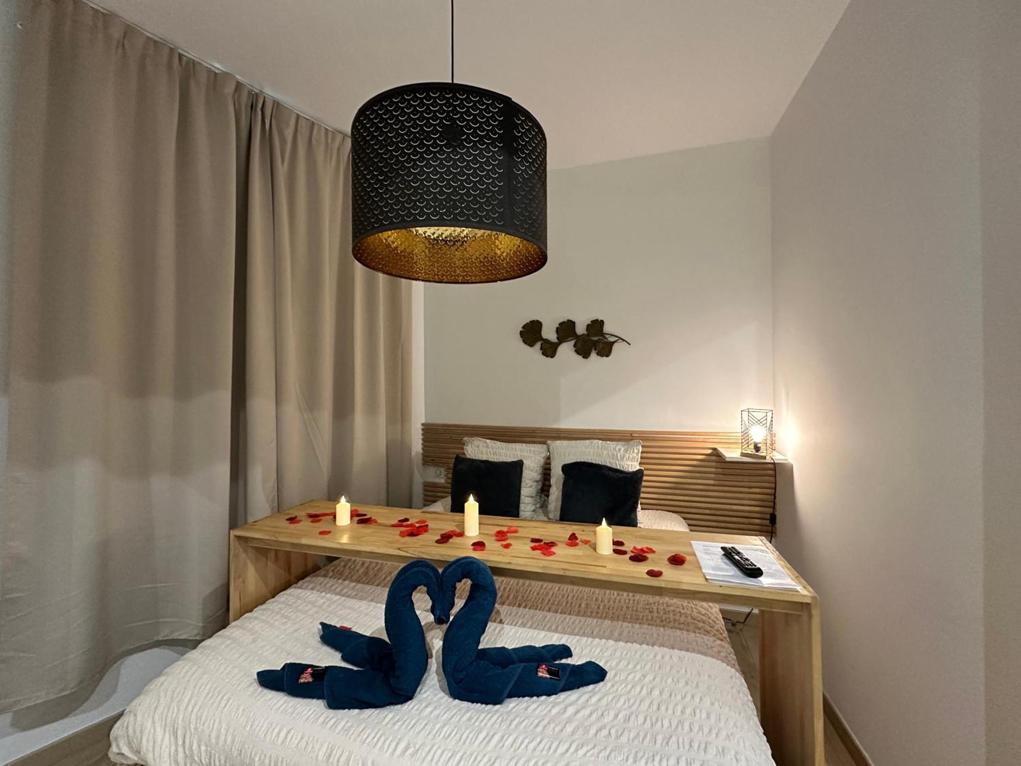 Mieuxqualhotel Jacuzzi Privatif La Parenthese Bordeaux Dış mekan fotoğraf