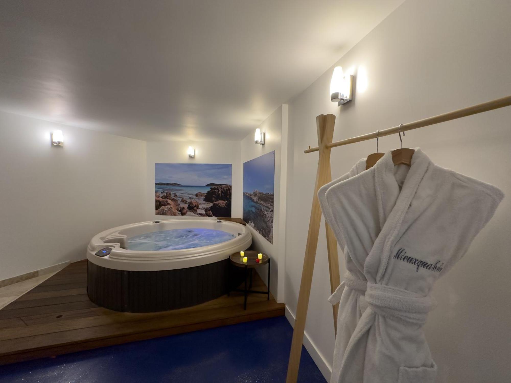 Mieuxqualhotel Jacuzzi Privatif La Parenthese Bordeaux Dış mekan fotoğraf